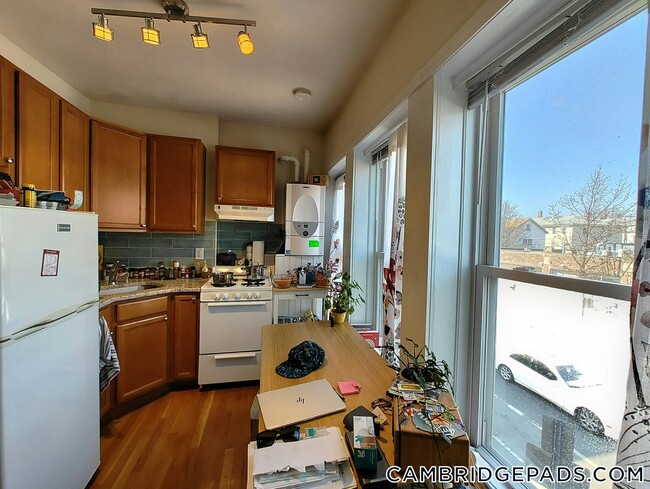 Photo - 1056 Cambridge St Apartment Unit 2f