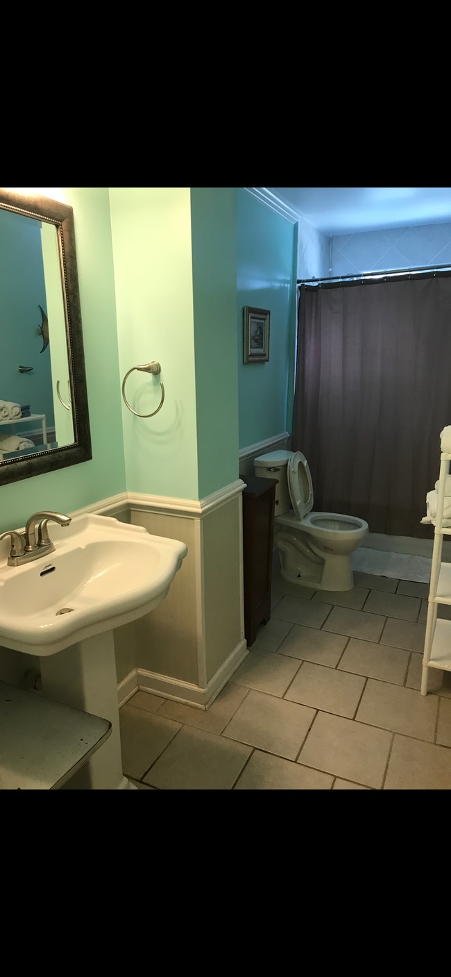 Photo - 408 Calhoun Dr Unit Three