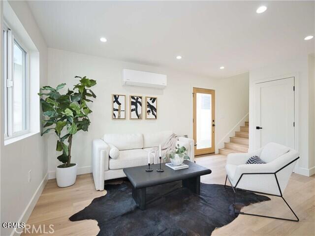 Photo - 7219 Fallbrook Ave House