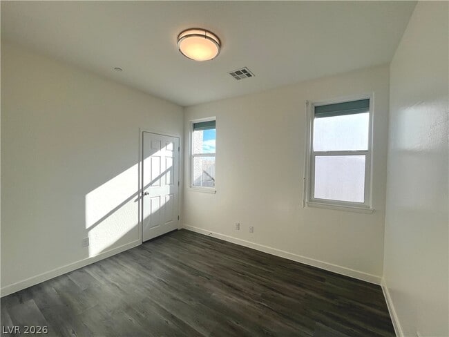 Building Photo - 1533 Franklin Ln