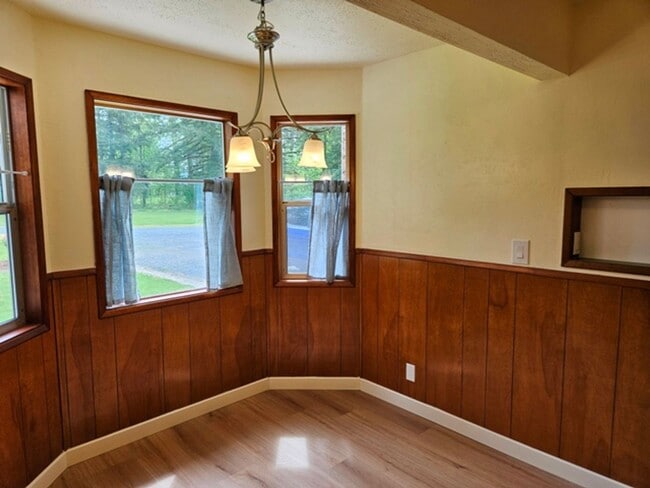 Photo - 3Bd/2Ba Single Story House - For Viewing!