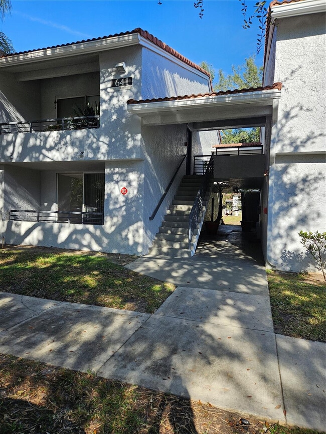 Building Photo - 641 Lyons Rd Unit 11105