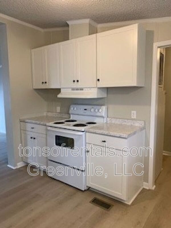 Photo - 236 Elizabeth Ln