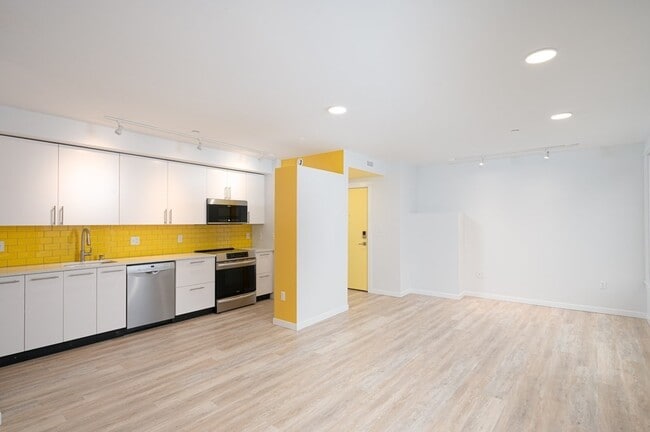 Photo - 205 Beacon St Unit 101