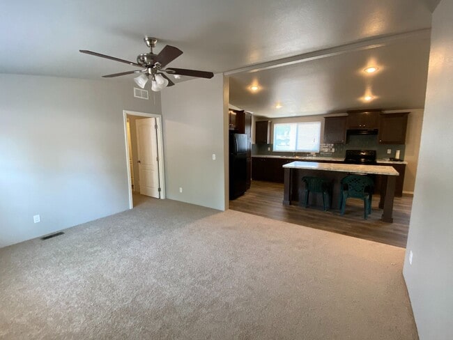 Photo - Beautiful 3-Bedroom in Pilot Rock!