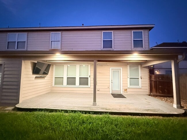 Photo - 29607 Legends Green Dr