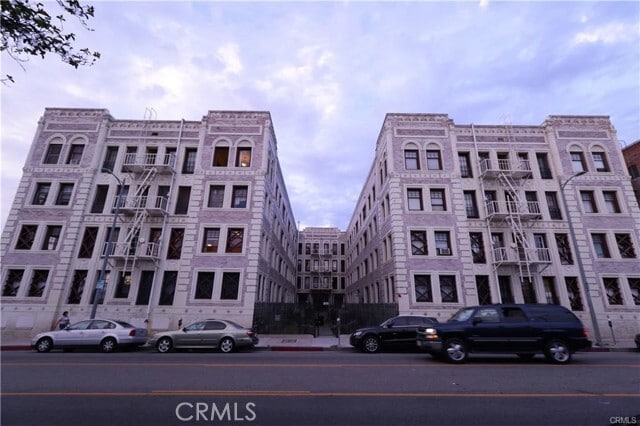 Building Photo - 2121 James M Wood Blvd Unit 221