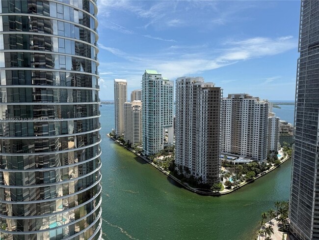 Building Photo - 200 Biscayne Blvd Way Unit 3303 Rental