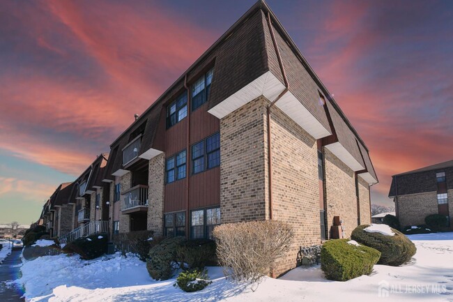 Photo - 290 Alpine Way Unit A