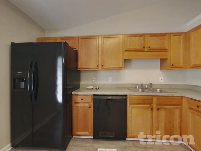 Photo - 45 Cedars Glen Way