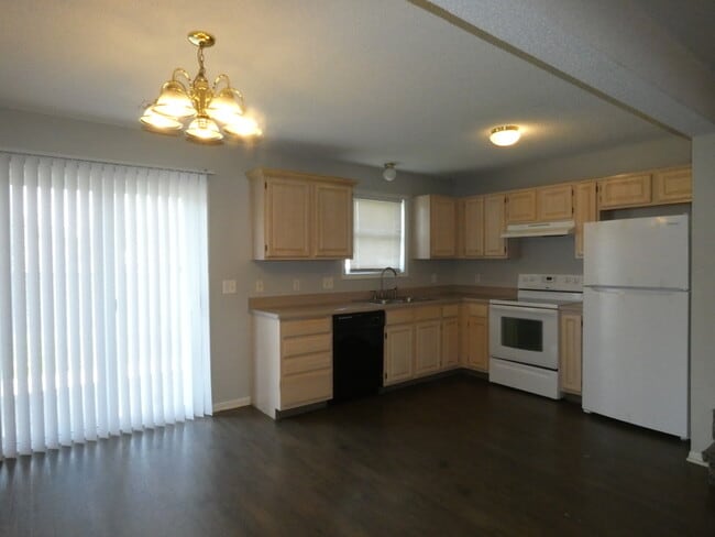 Town Home in North Kansas City!