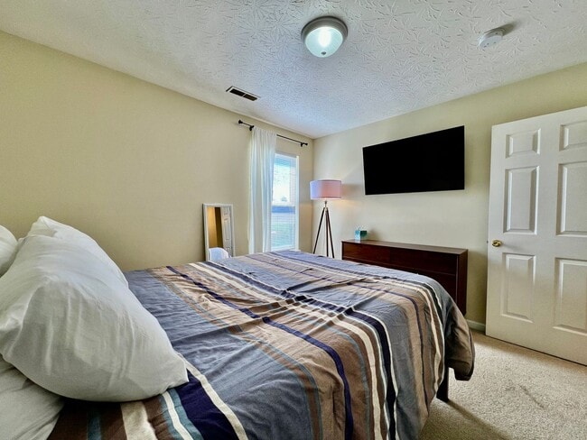 Photo - 3 Bedroom 1 Bathroom Attached Home