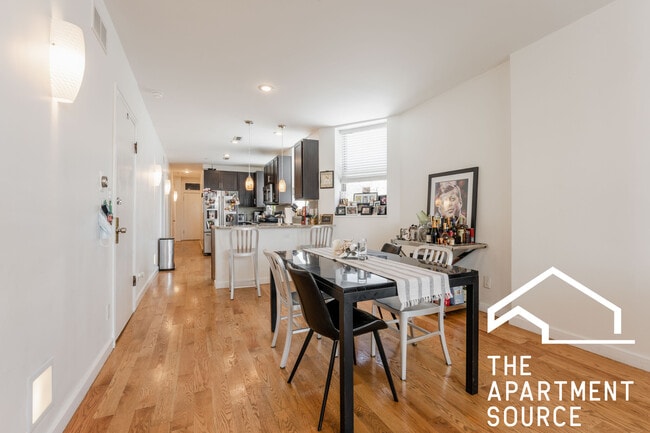 Photo - 1806 W Grand Ave Unit 2