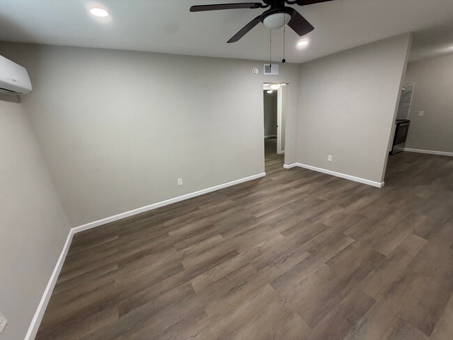 Photo - Room in Apartment on Gresham Park Dr