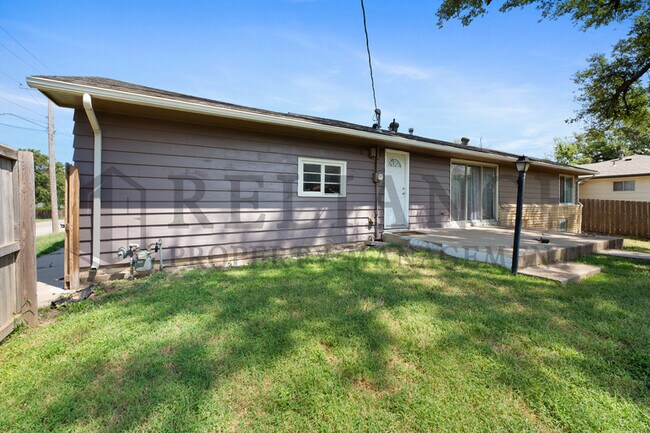 Photo - 8403 E Gilbert St