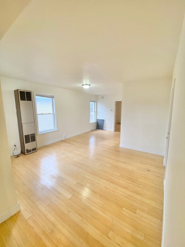 Photo - 81-83 Monroe Street Unit 81-2