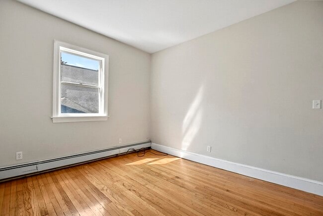 Photo - 87 Broad St Unit 2