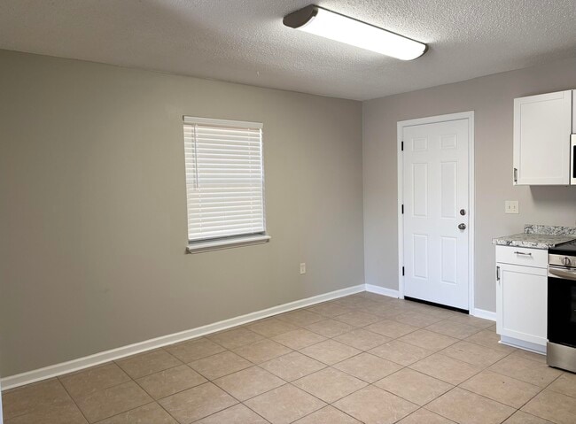 Photo - 316 Lewis St Unit D