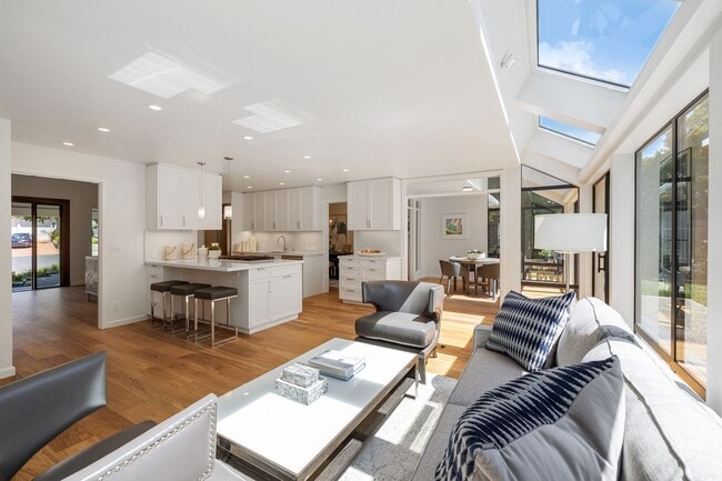 Photo - 4BR/2.5BA Stunning Spacious Tiburon Home! Pool! Pet Friendly!  PROGRESSIVE