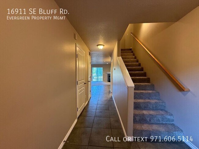 Photo - 16911 SE Bluff Rd