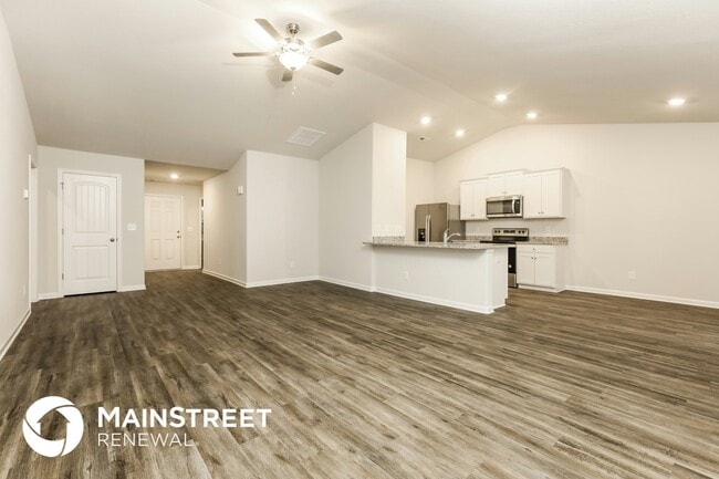 Photo - 10 Bounding Ln