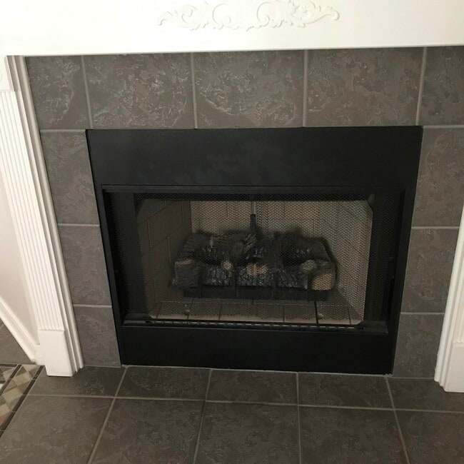 Photo - 728 Riva Ridge Dr