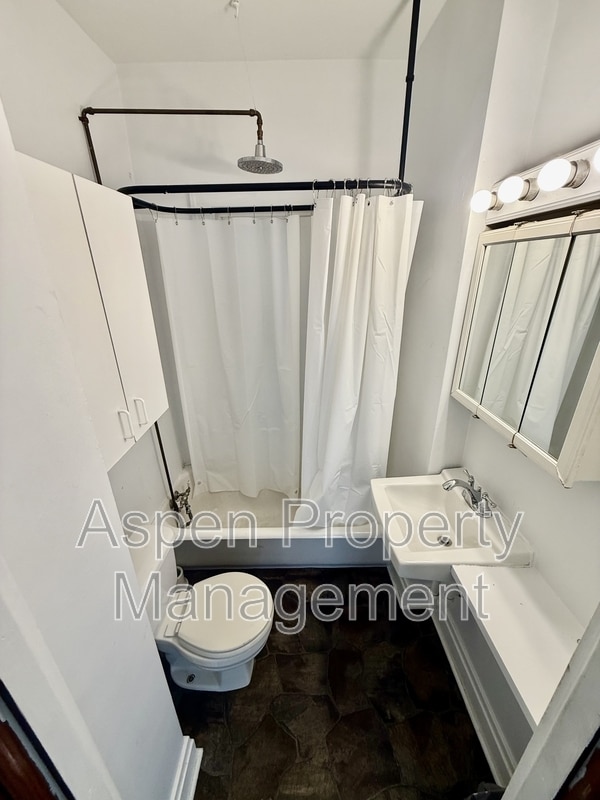 Photo - 728 Sweeny Ave