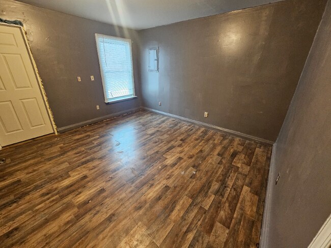 Photo - 10720 Plank Rd