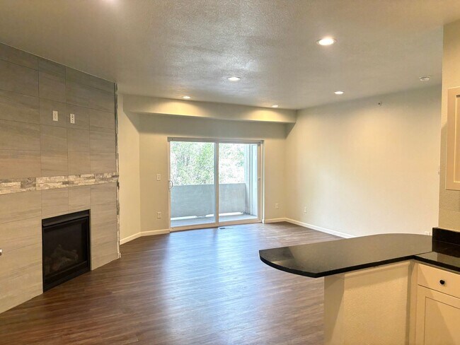 Photo - Updated end unit condo for rent available now - 3bd 2 bath Unit 26