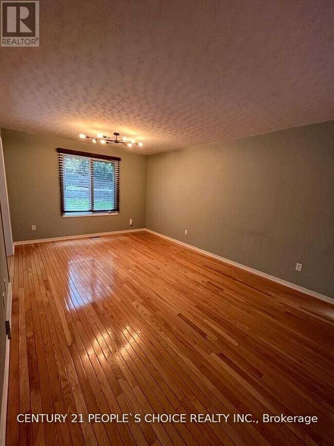 Photo - 156 Pochard Ln