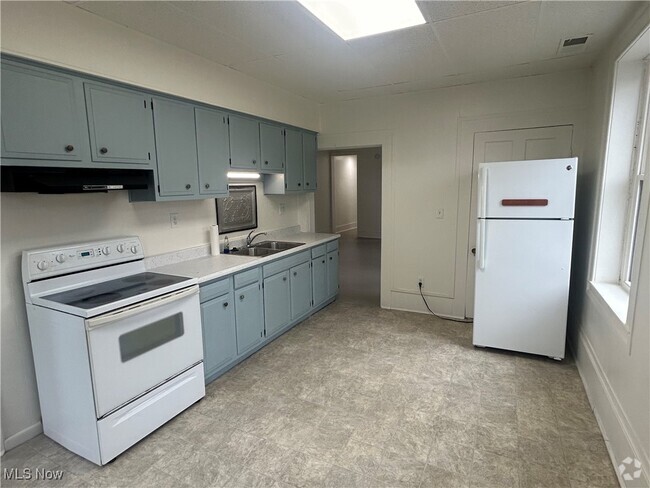 Building Photo - 501 Main St Rental