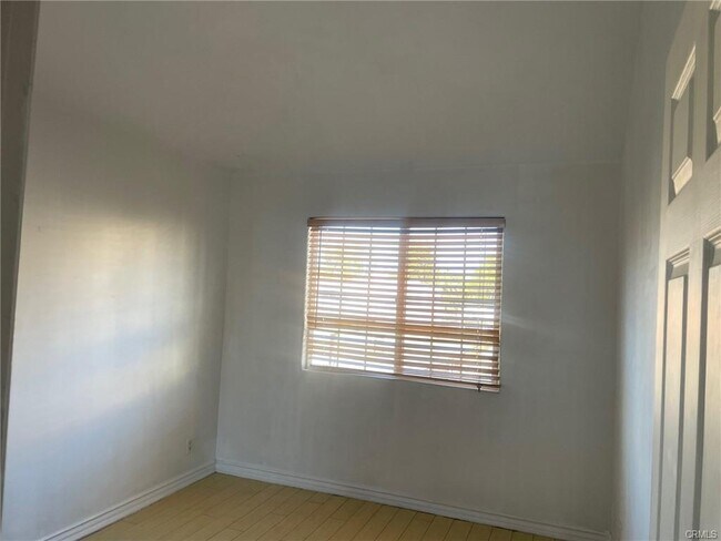 Photo - 8425 Burnet Ave