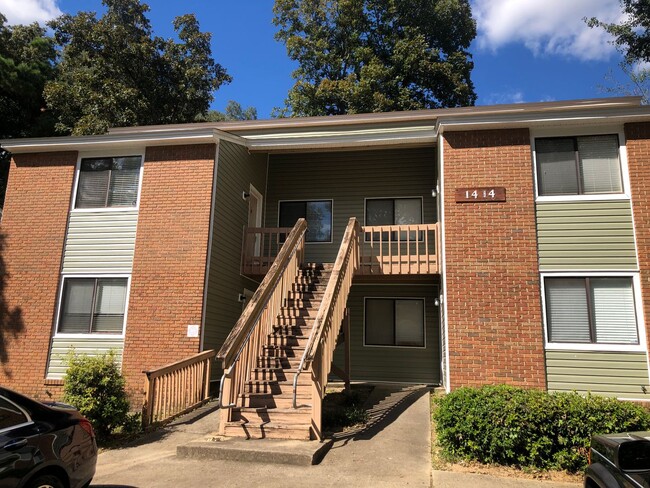 Building Photo - 1414 Willow Bend Way Unit C