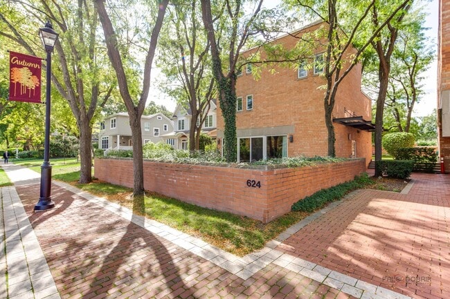 Photo - 624 Vernon Ave Condo Unit 624