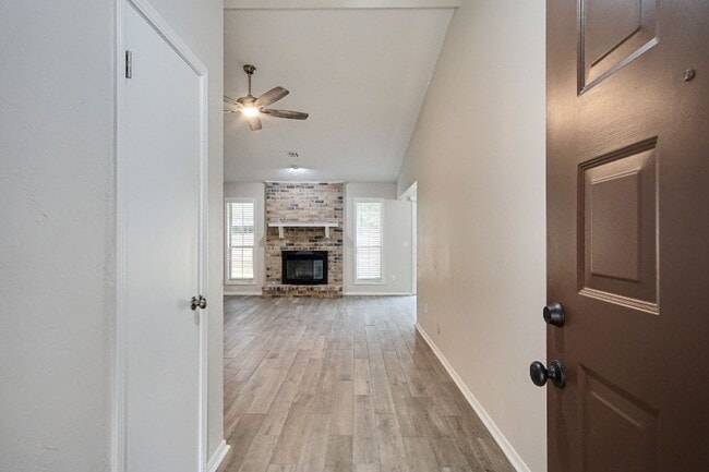 Photo - 501 Holly Hill Rd