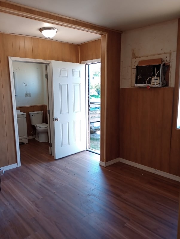 Building Photo - 326 E Murphy St