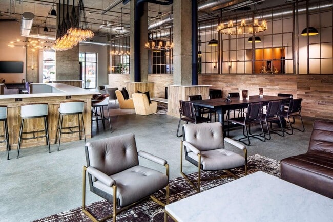 1st Floor Lounge