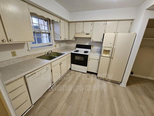 Photo - 514 Peele St