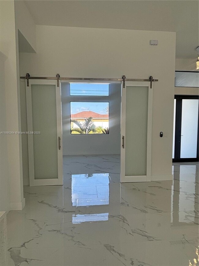 Photo - 50 NE 4th St