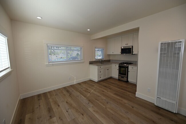 4833-39 Del Monte Ave Unit 4835