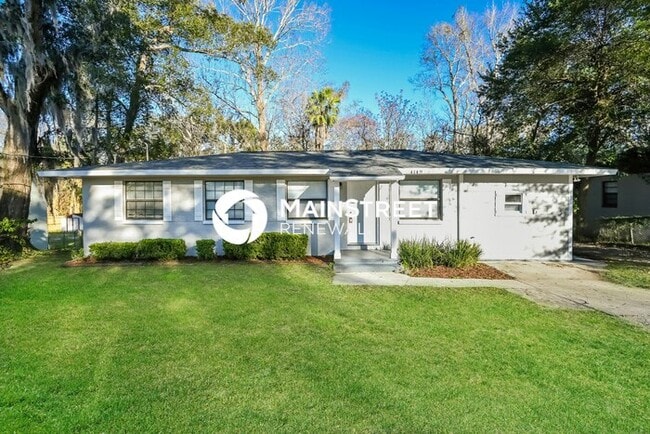 Building Photo - 4 Bedroom Pet-Friendly Home in JACKSONVILLE, FL with Main Street Renewal