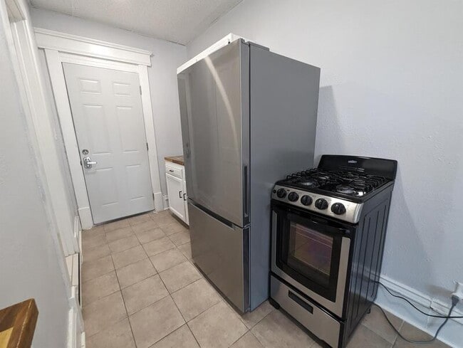 Photo - 124 S 2nd St