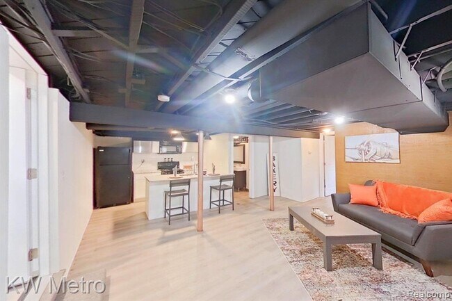 Photo - 695 Livernois St Unidad 4