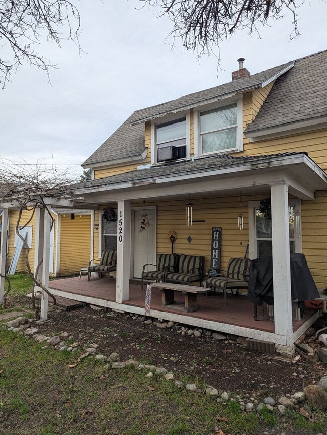 Building Photo - 2 Bedroom 1 bath single family home coming soon!