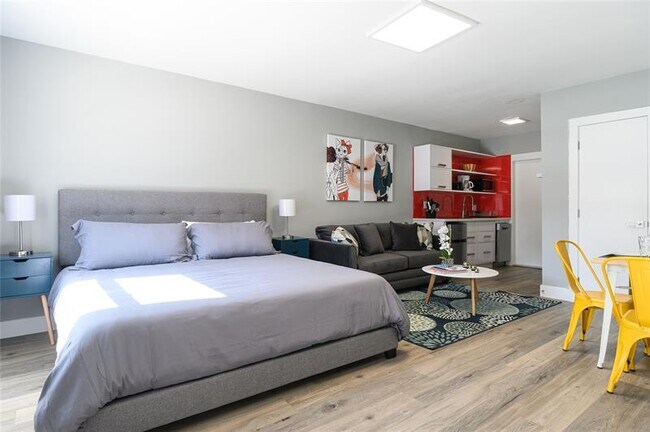 Photo - 1020 N Victoria Park Rd Unidad 15