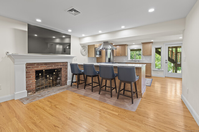 Photo - 111 Great Hill Rd