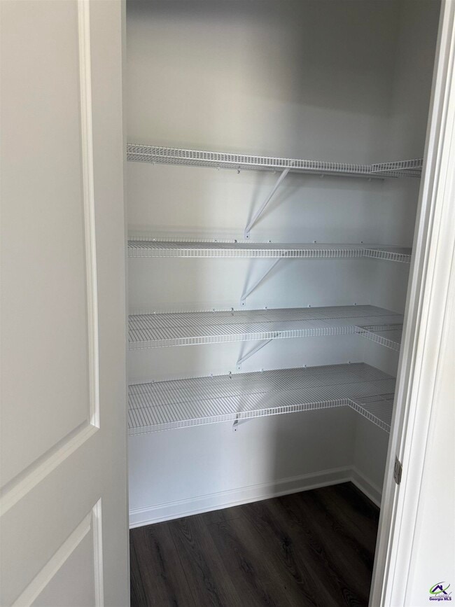 Photo - 203 Overton Dr