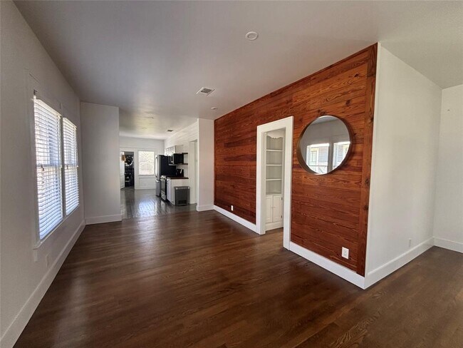 Photo - 3013 West Ave