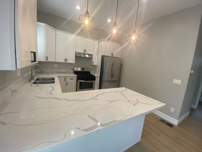 Photo - 4252 Cleveland Ave