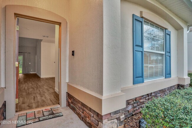 Photo - 336 Wooded Crossing Cir